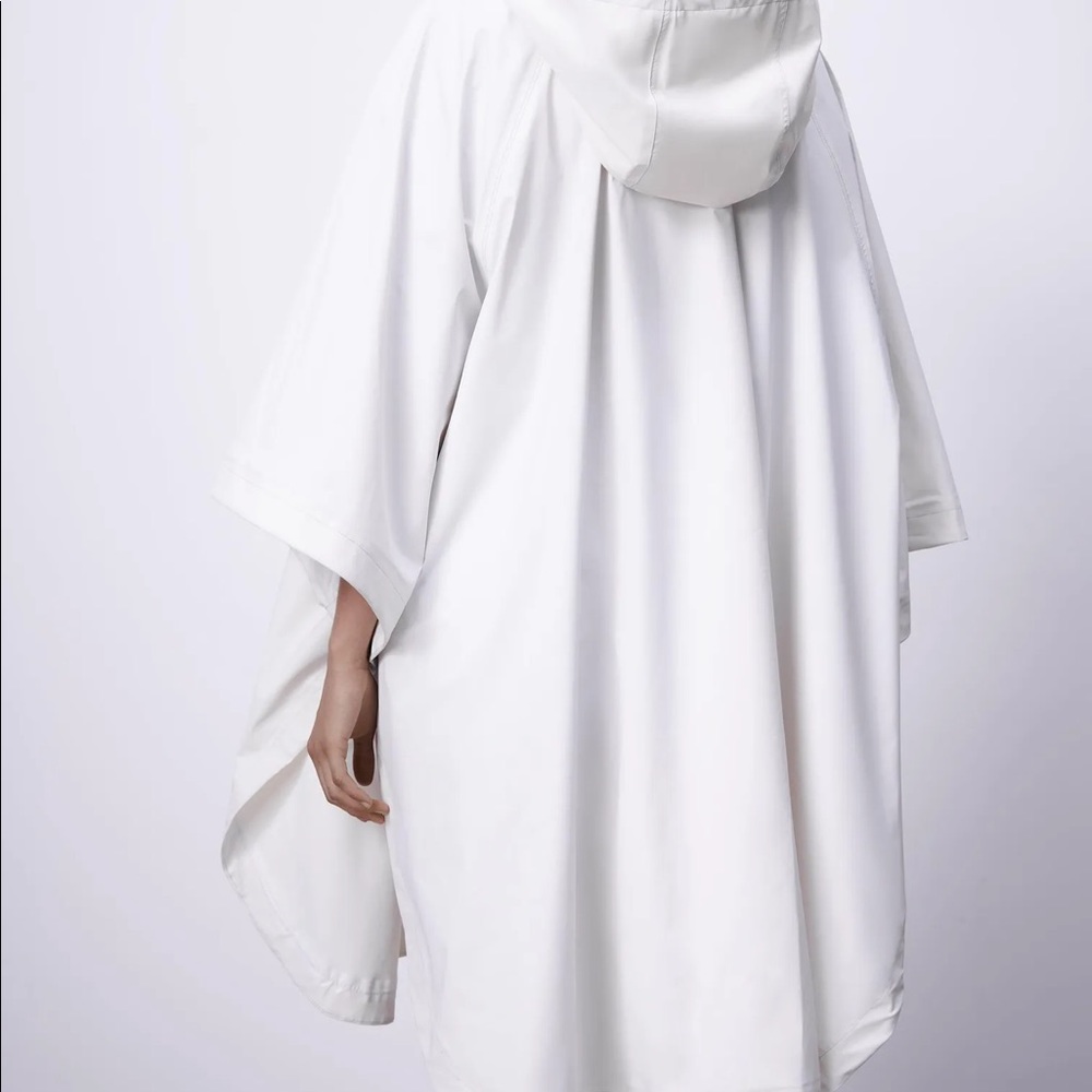 Zara Water Repellent Cape - Picture 4 of 11